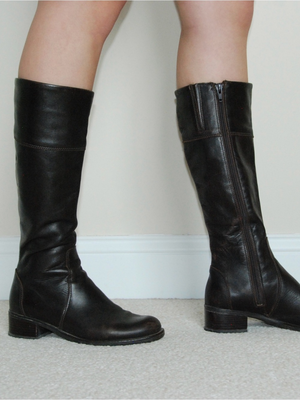 Classic Women's Brown Knee-High Leather Boots